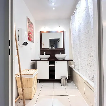 Апартаменты Le Verrieres - Cozy Avec Balcon Proche De La Gare Клермон-Ферран
