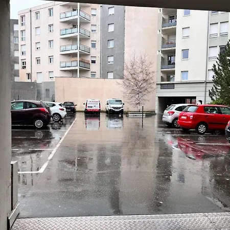 Le Verrieres - Cozy Avec Balcon Proche De La Gare Апартаменты